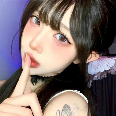 港口的日本姑娘